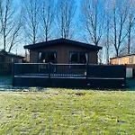 Loki\'S Retreat Lodge With Hot Tub